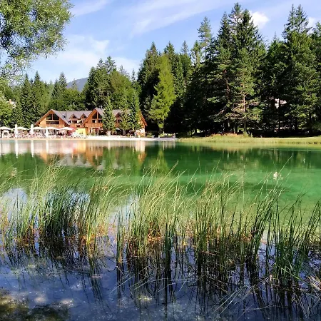 Apartment Hisa Ob Jezeru - House By The