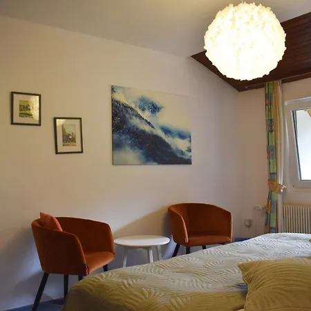 Hisa Ob Jezeru - House By The