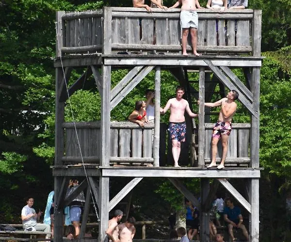 Hiša Ob Jezeru - House By The