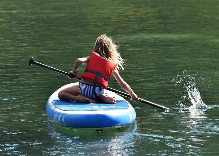 דירה Hisa Ob Jezeru - House By The