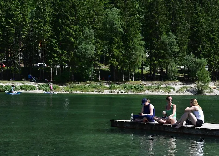 Hiša Ob Jezeru - House By The