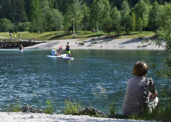 דירה Hisa Ob Jezeru - House By The