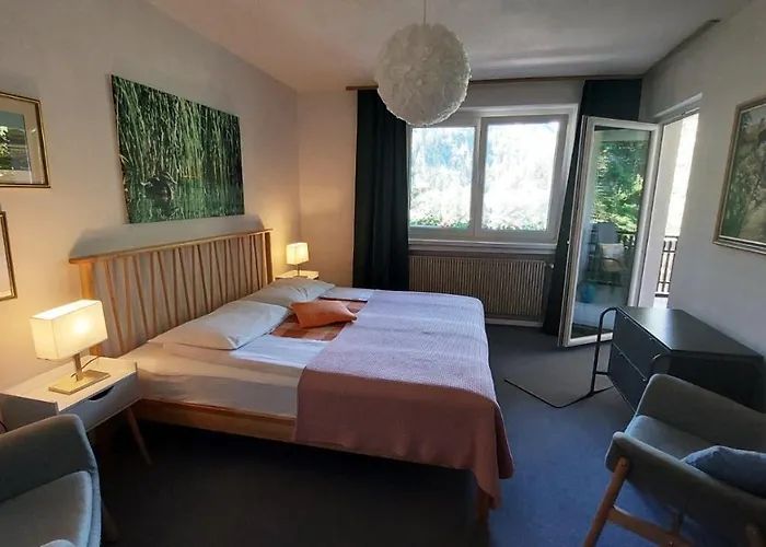 Hisa Ob Jezeru - House By The * קרנייסקה גורה