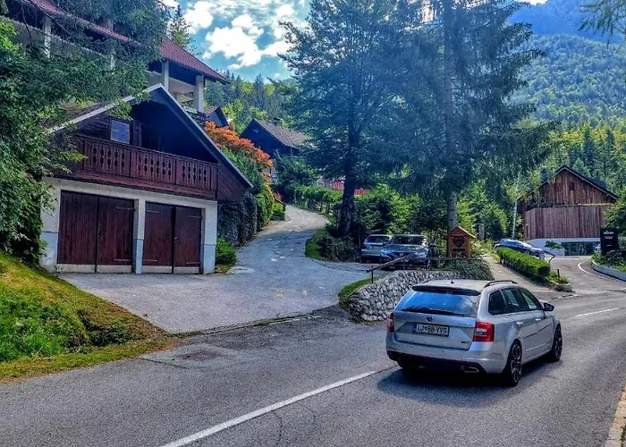 Apartmán Hiša Ob Jezeru - House By The Kranjska Gora