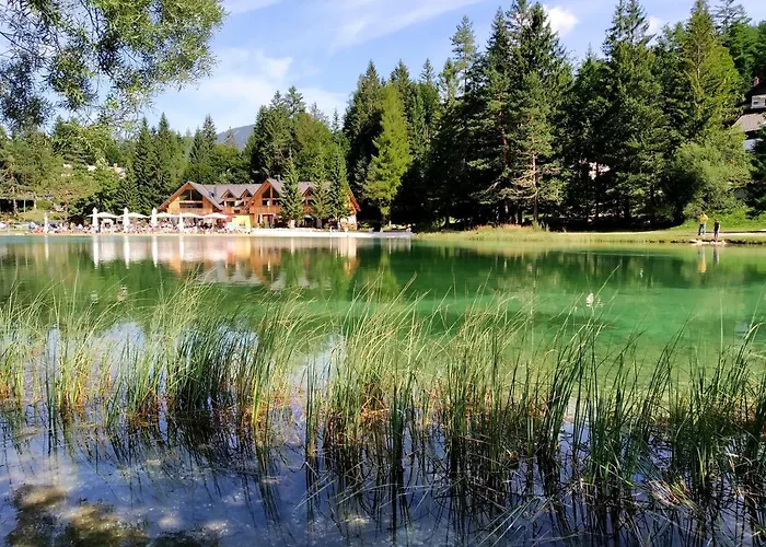 דירה Hisa Ob Jezeru - House By The