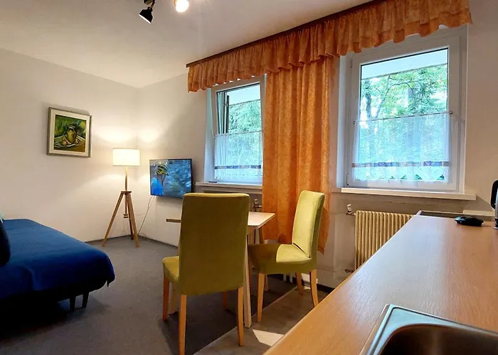 Hisa Ob Jezeru - House By The קרנייסקה גורה