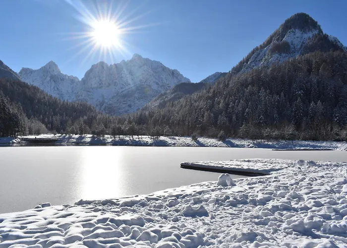 Hiša Ob Jezeru - House By The Apartmán Kranjska Gora